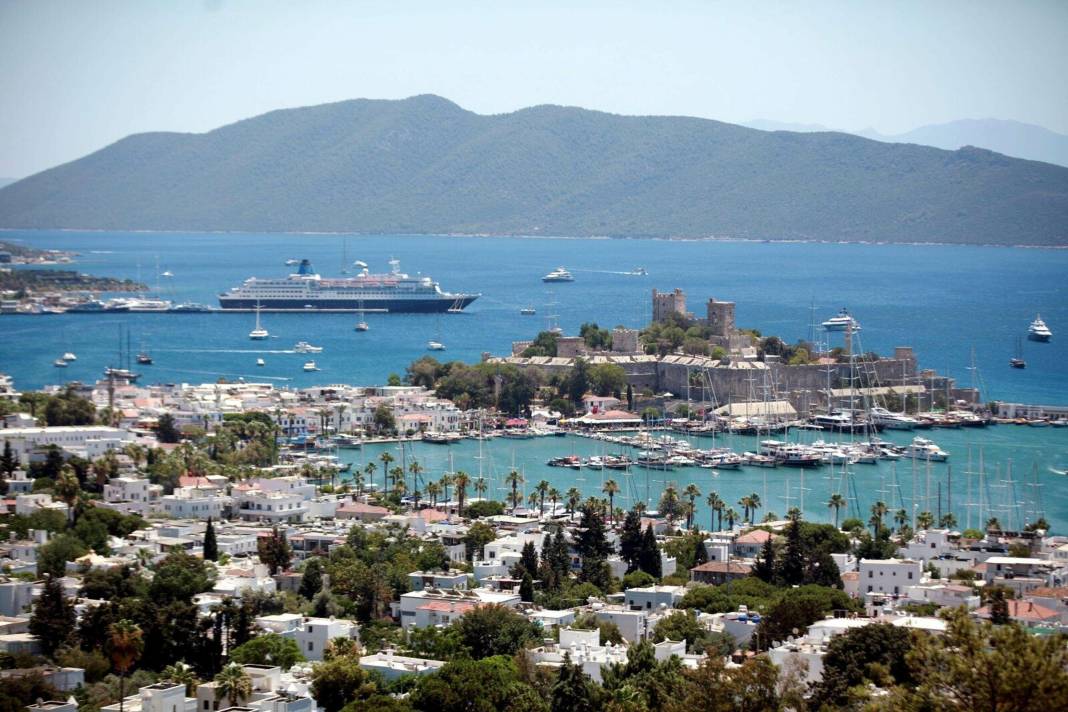 Bildiğiniz tüm zamları unutun! Tatil sezonu açılınca fiyatlar aldı başını gitti: 1 gün için istenilen parayı daha önce duymadınız 6